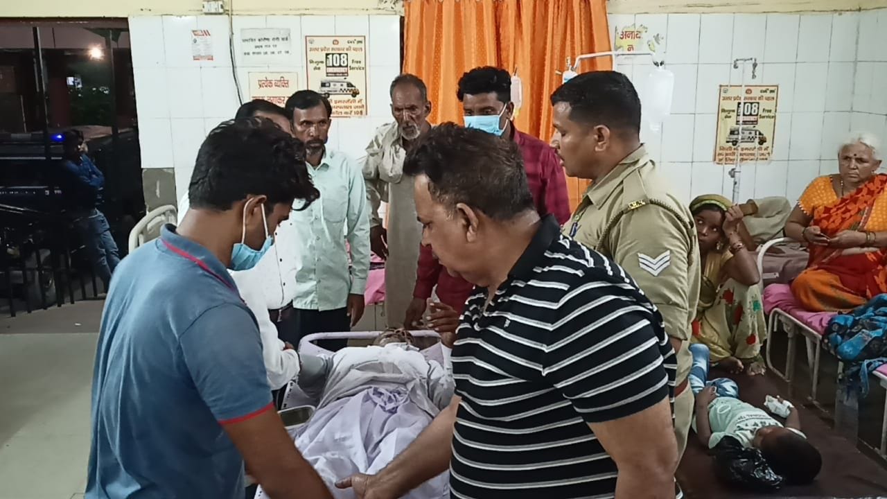 Hathras: Bike rider dies due to vehicle collision, one injured