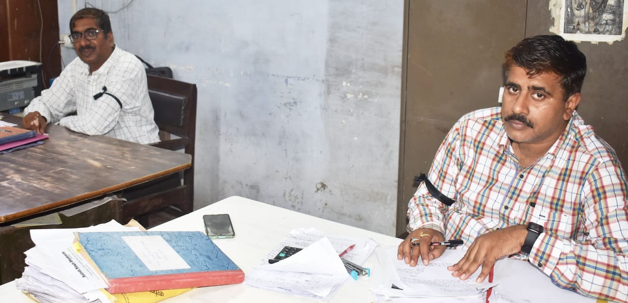 demostration,fatehpur news,memorandum