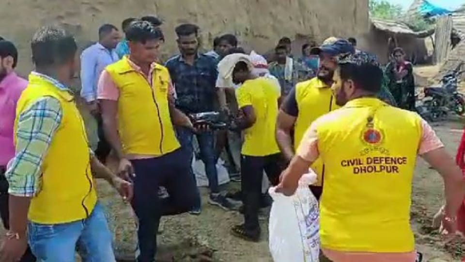 Dholpur chambals water level broke 26 years record 100 villages in grip of floods