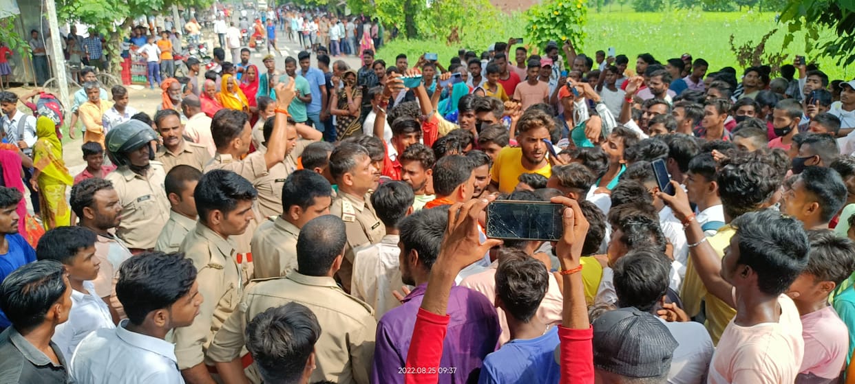 Road jam in protest against student beating, college ransacked