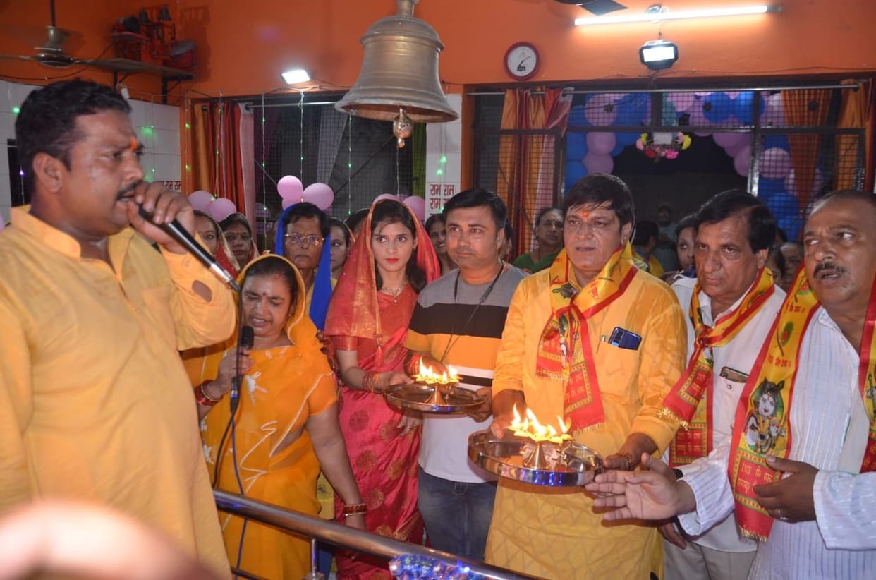 Lord Krishna celebrated the sixth, devotees danced on the hymns