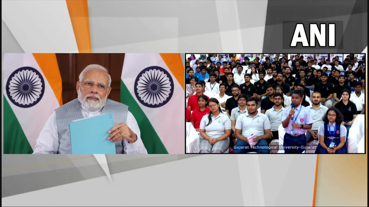 Prime Minister Narendra Modi interacts with participants of Smart India Hackathon 2022 via video conferencing
