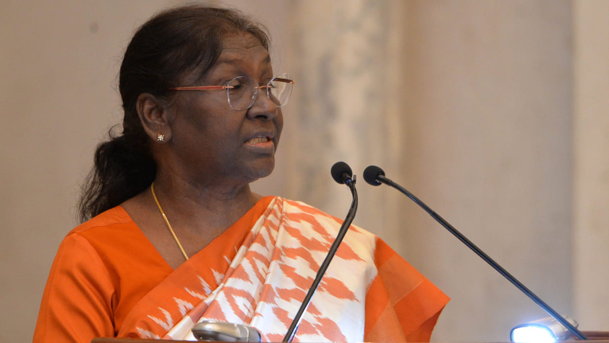 Lets resolve to make India developed and Aatmanirbhar by 2047 says President Murmu
