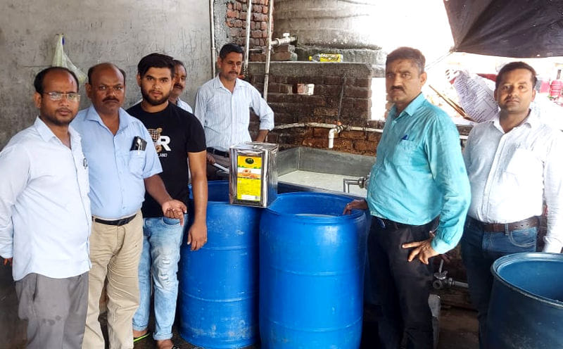 Adulterated cheese making factory caught again in Rampur Maniharan