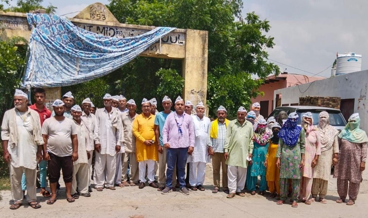 Protest continues for the fourth day against rationalization and transfer scheme