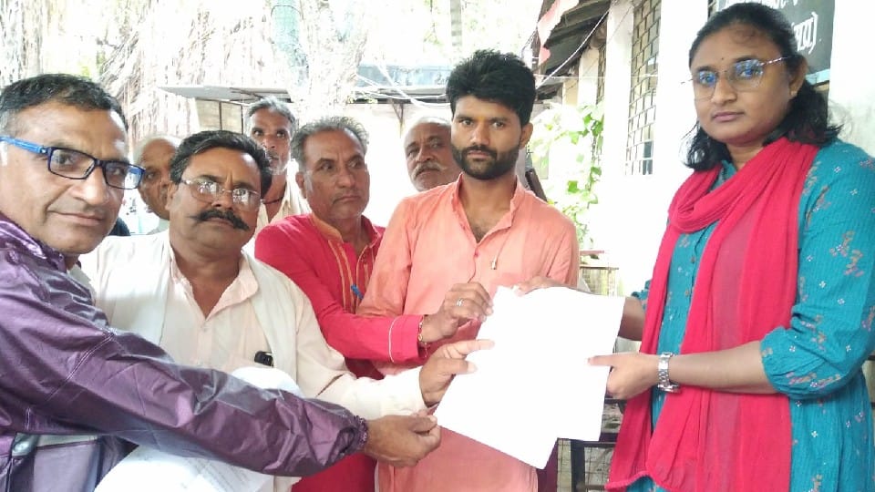 Sehore: The condition of garlic-onion producing farmers worsened