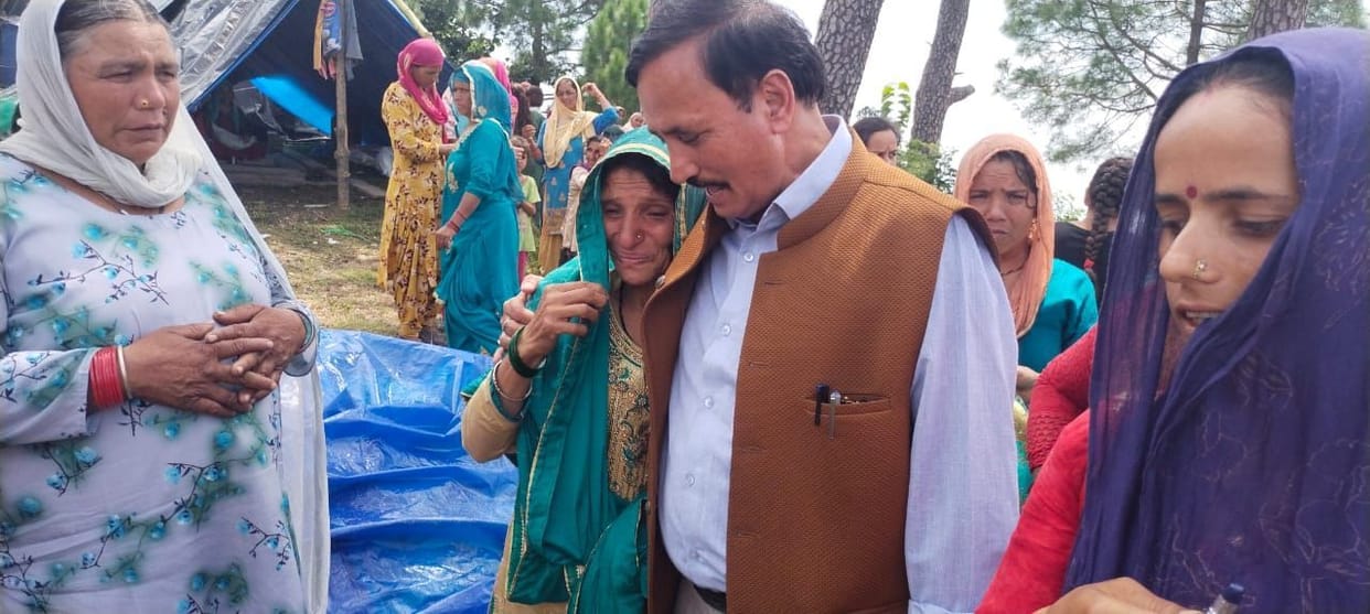 Affected spending nights in tents and schools for four days