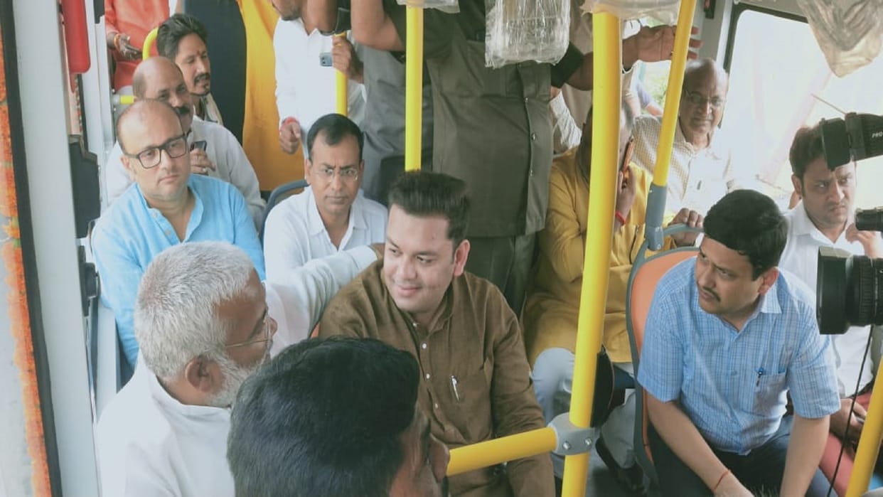 Jal Shakti Minister Swatantra Dev Singh travelled by city bus in varanasi after inauguration