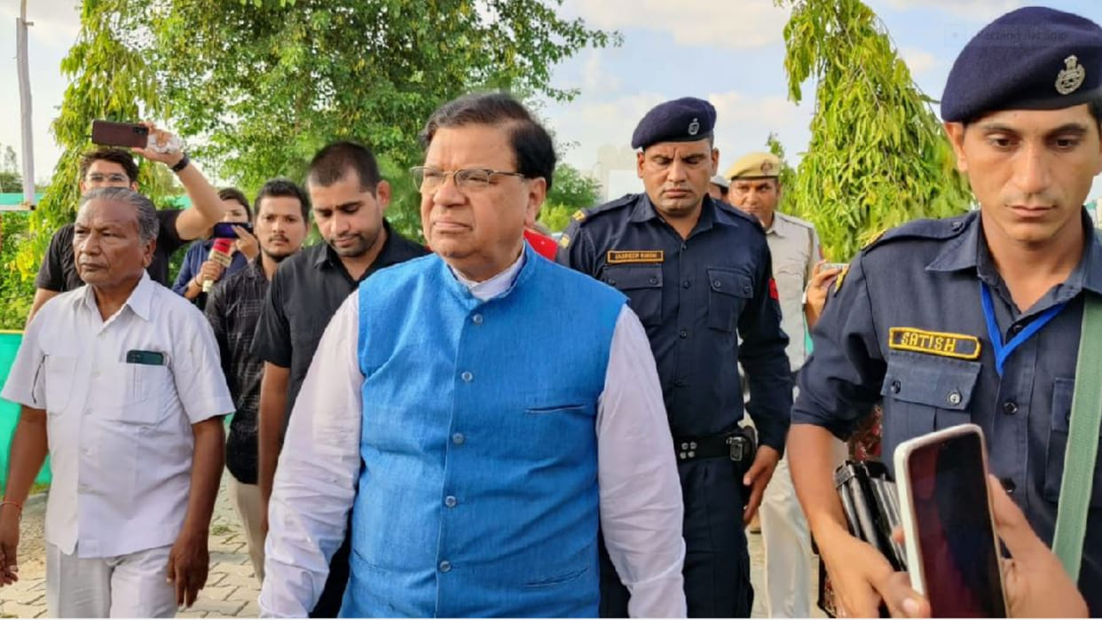 Haryana: Minister Kamal Gupta fired personal assistant for accepting gift