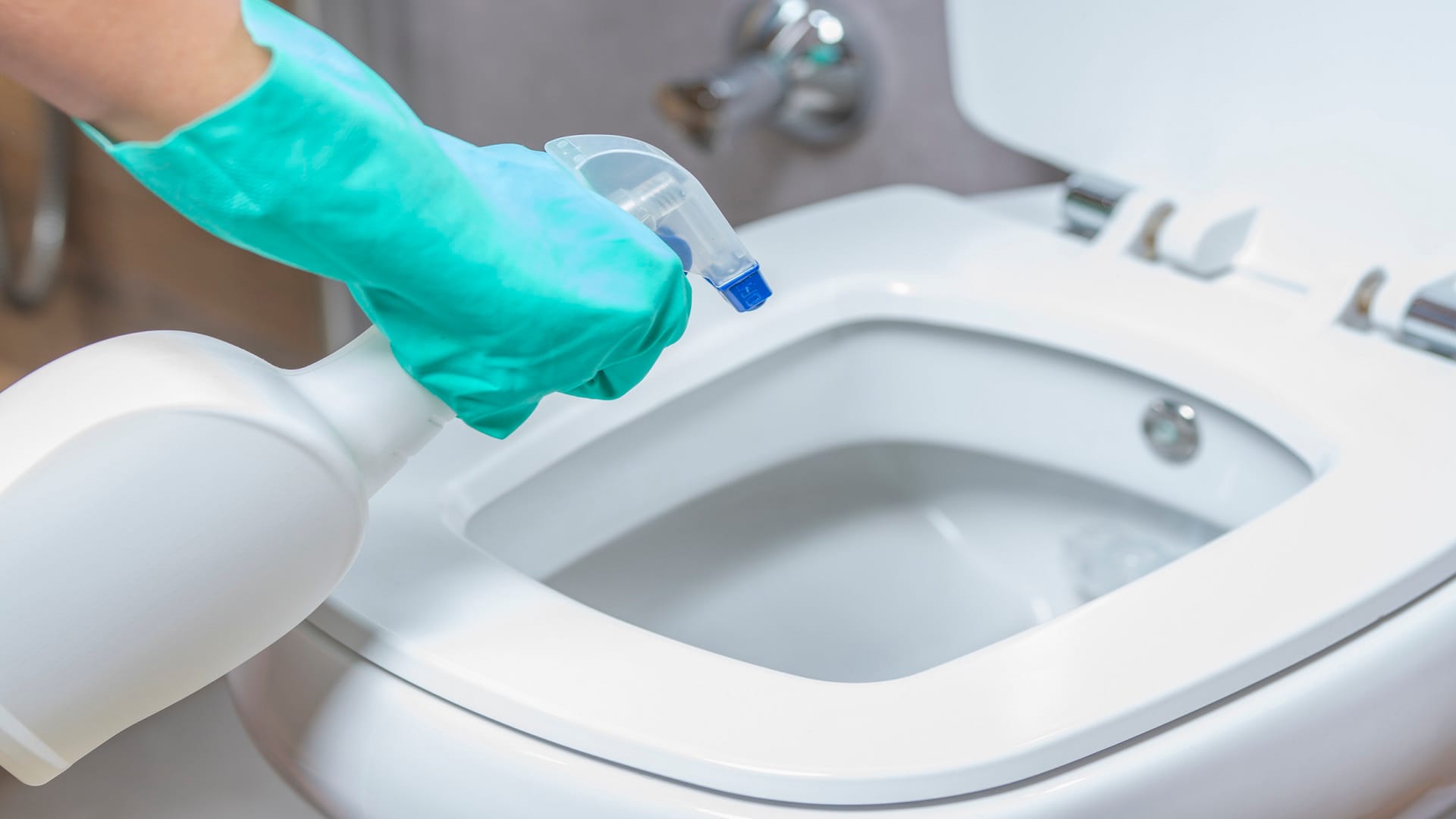 How to get rid of bad smell from bathroom or toilet know these tips in hindi