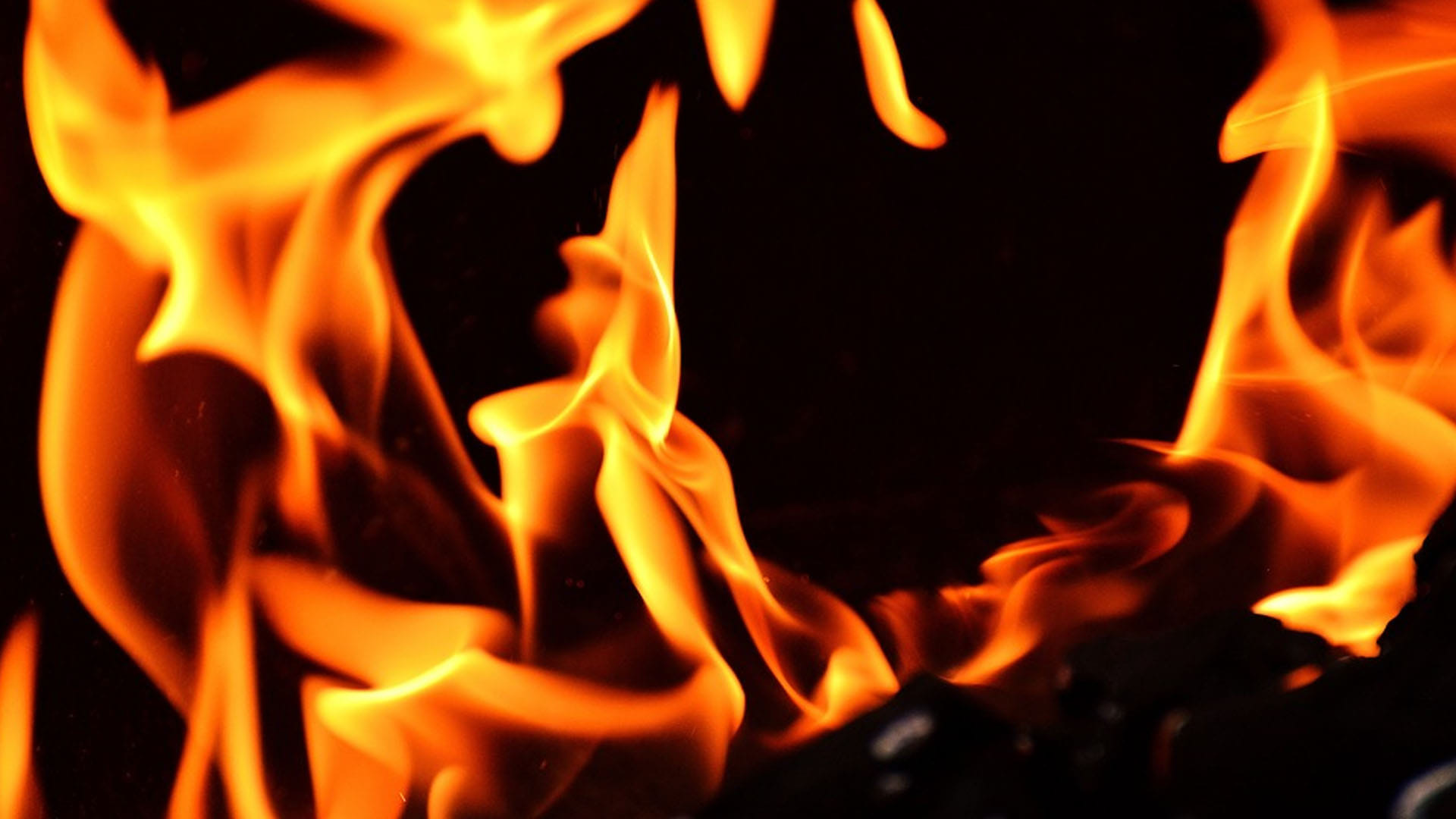 Trending News in Hindi Girlfriend failed in exam then boyfriend burned the school