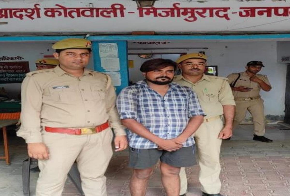 police busted loot case in varanasi Bike held to guarantee for 40 thousand for wife delivery