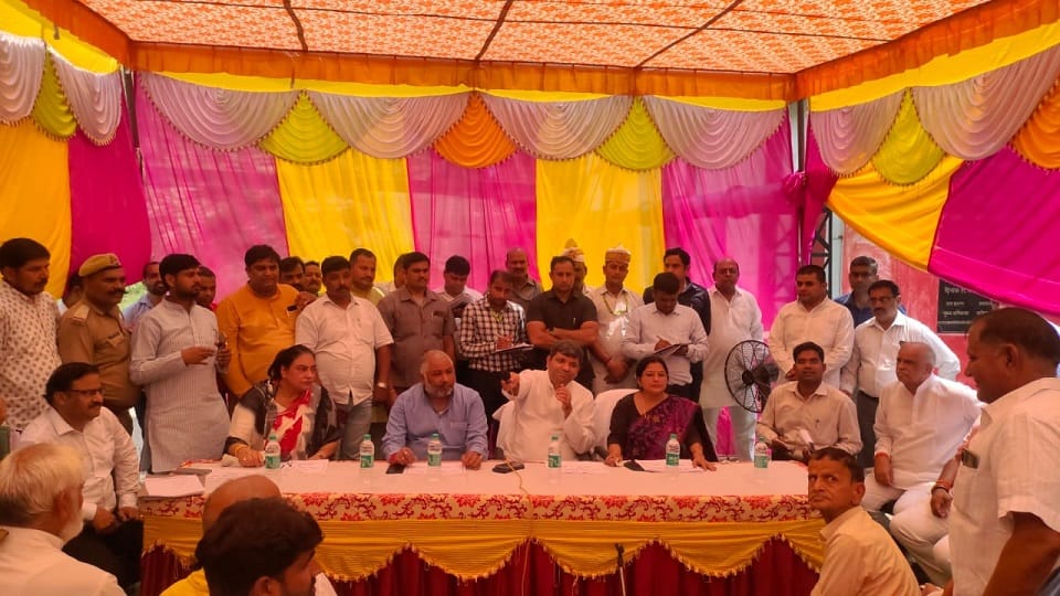 Three ministers arrived to know the condition of Chambal will report to CM Yogi adityanath