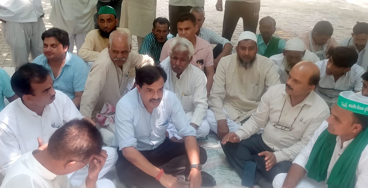 BDO and committee secretary put on dharna