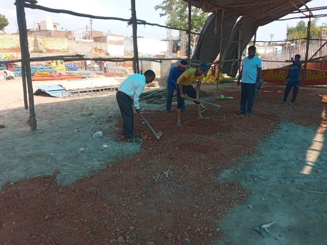 Hathras: Shops started decorating in the fair, leveling work intensified