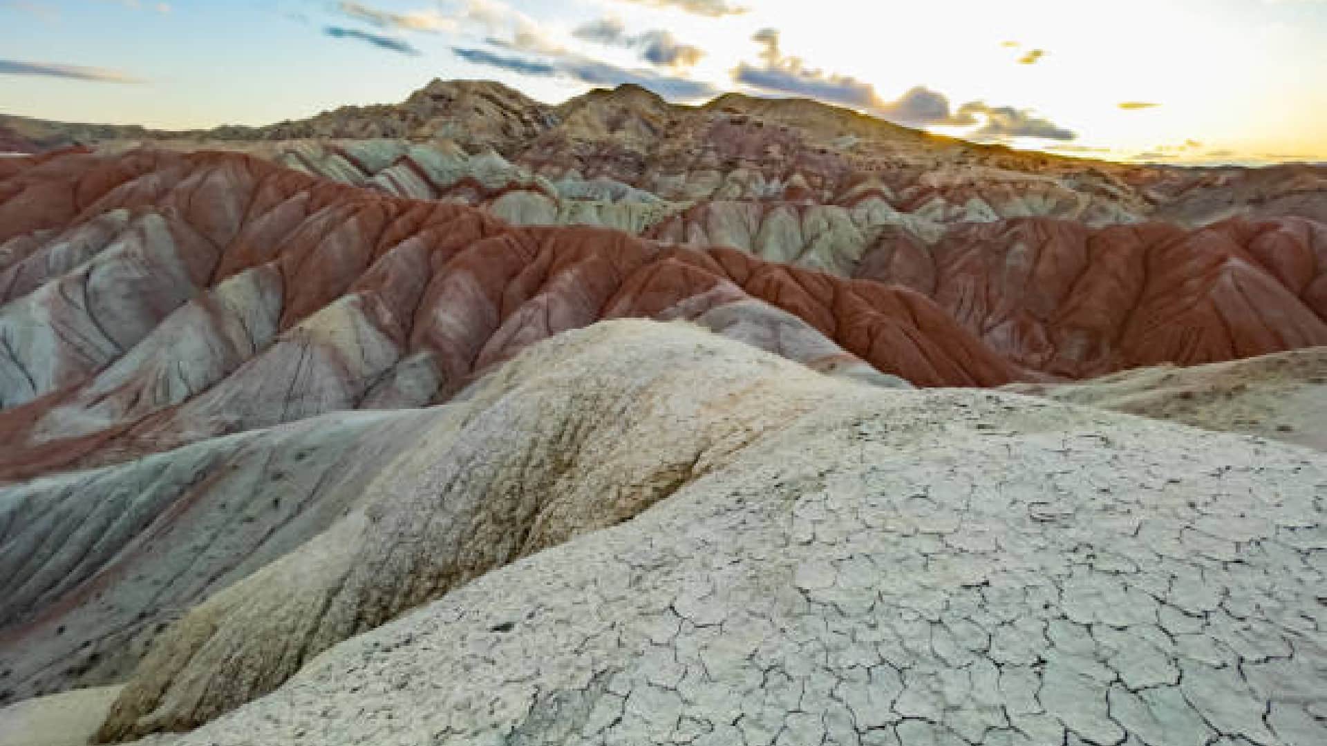Iran Salt Mountains Photos How It Is Formed And Other Details In Hindi