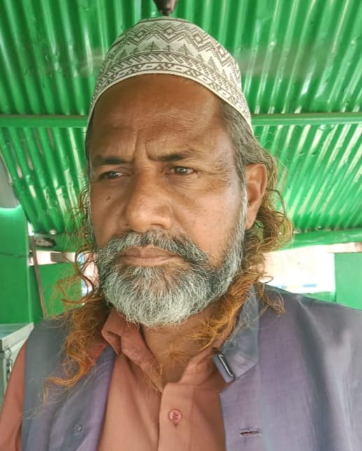 The young man jumped in front of the goods train, the Khadim of the mazar saved his life