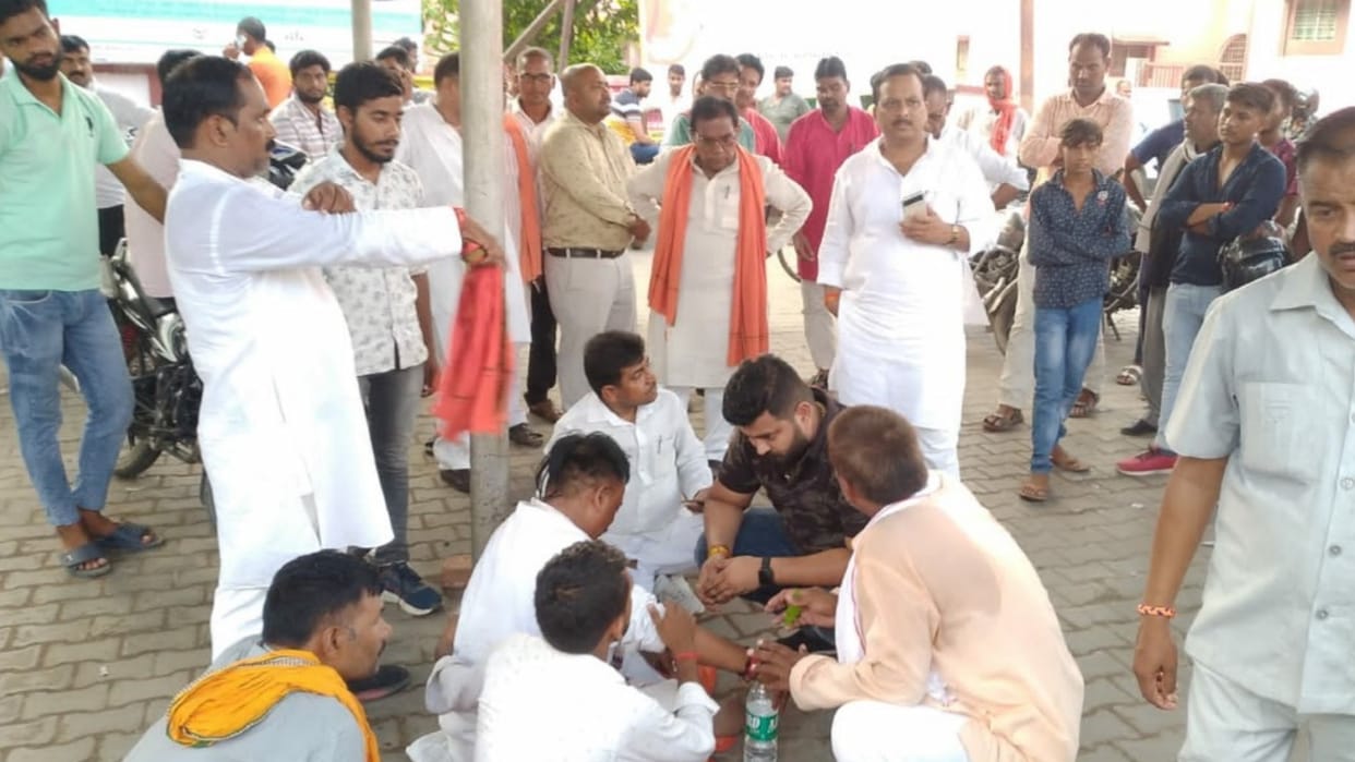 BJP District Vice President Chhotelal Maurya son and daughter commit suicide