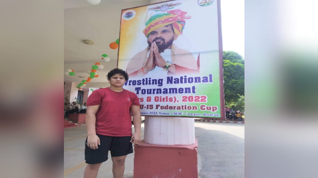 Baddi's Prerna Mehta won the gold medal in the national wrestling competition