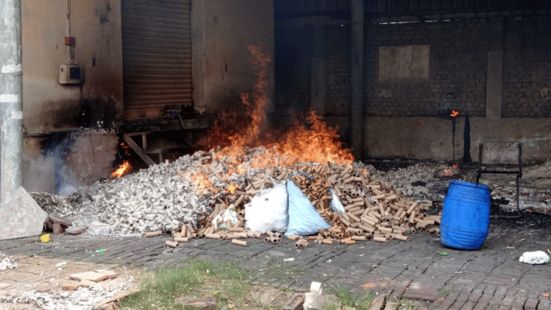 Meerut: Women working in factory jumped eight feet high wall after blast