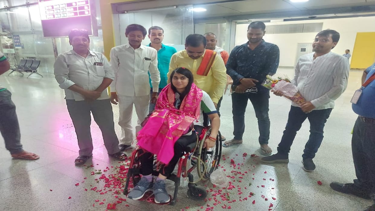Sumedha pathak returned to Varanasi with a silver medal in Para Shooting World Cup