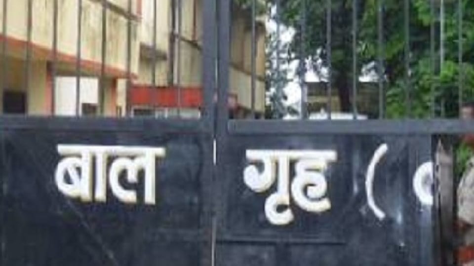 Two teenage girls missing from Nekpur Balika Grih in Badaun under suspicious circumstances