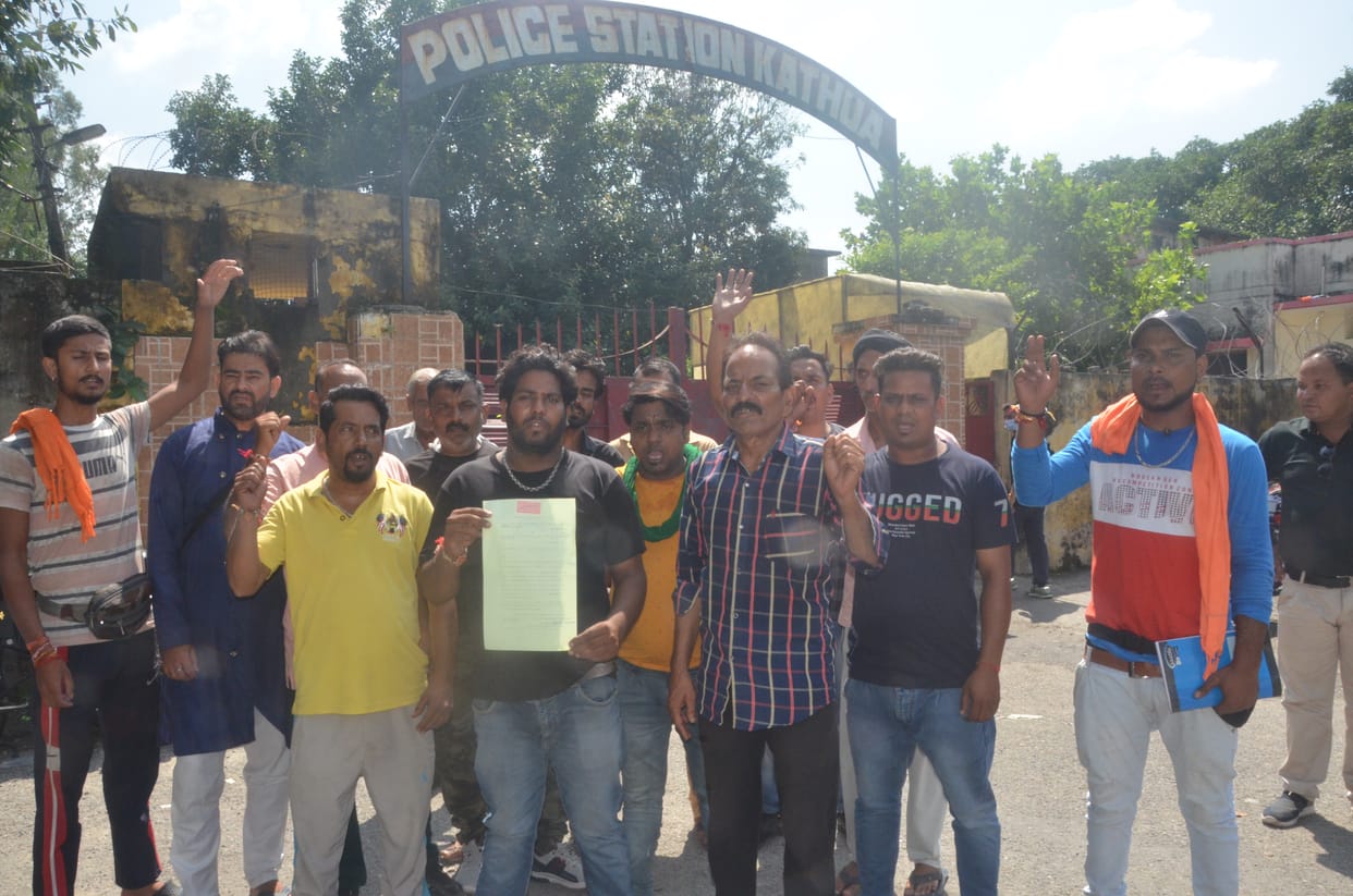 E-rickshaw drivers raised the demand for safety