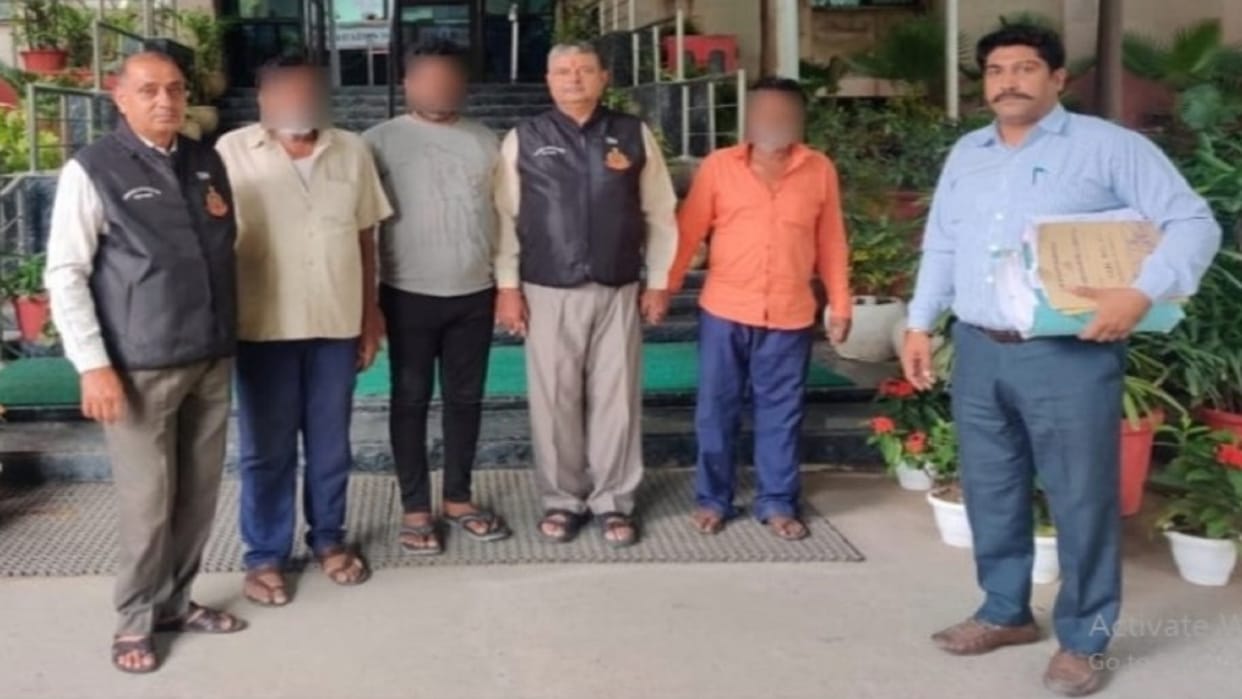 Three arrested for cheating 48 businessmen of 14 crores in Delhi