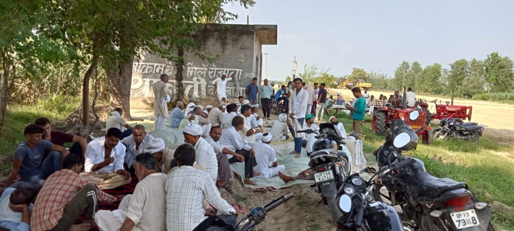 Officers of Sangharsh Samiti are tricking farmers by taking compensation of crores: ADM