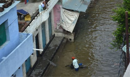 Troubles increased due to floods in varanasi flood latest update