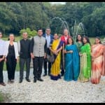 नीदरलैंड में सांसद रवि किशन।