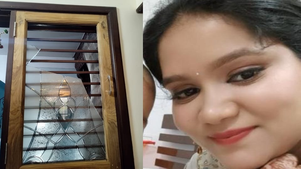 construction contractor wife found hanging in Agra family members accused of murder