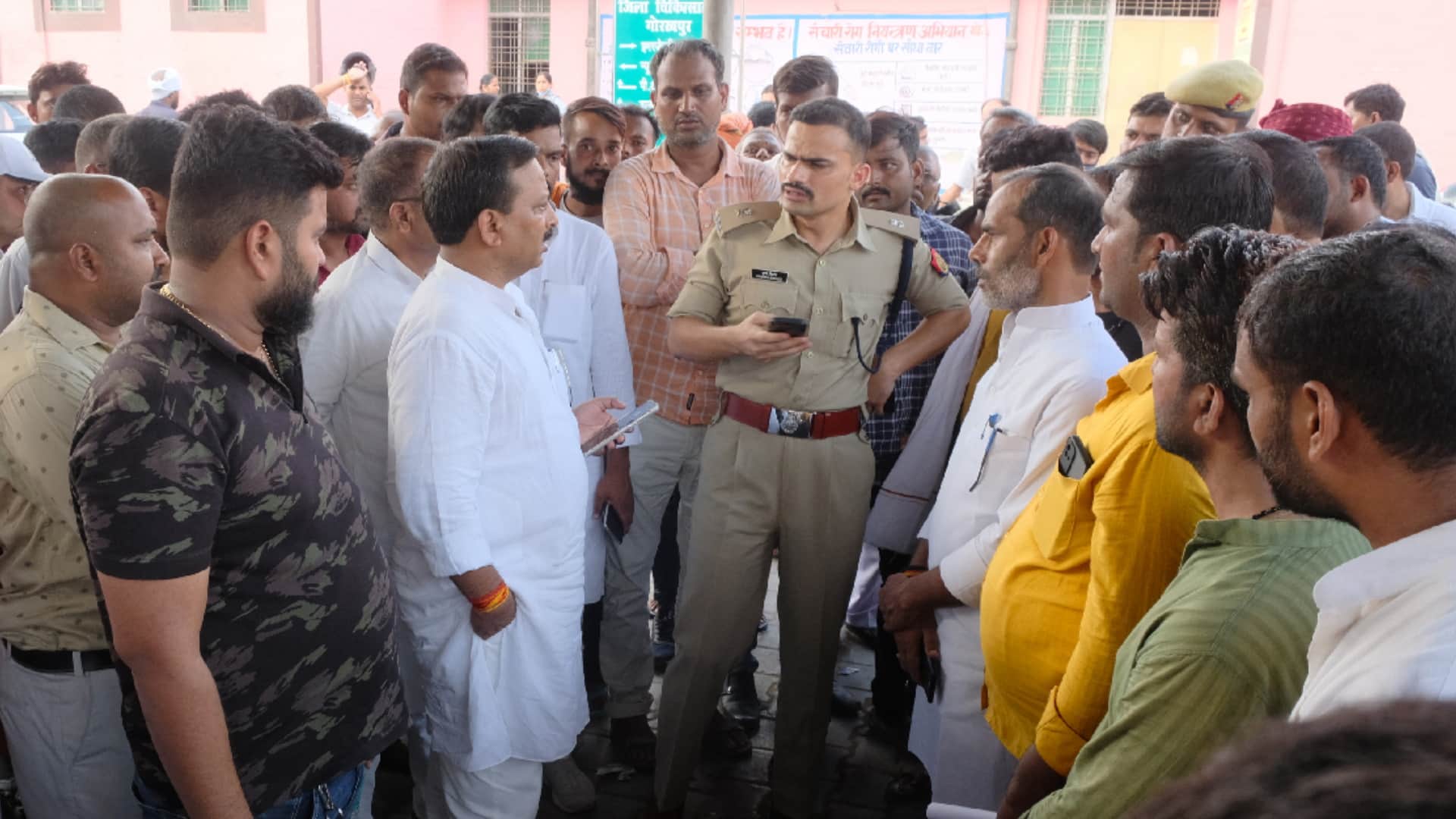 Side story in death of son and daughter of BJP district vice president in Gorakhpur