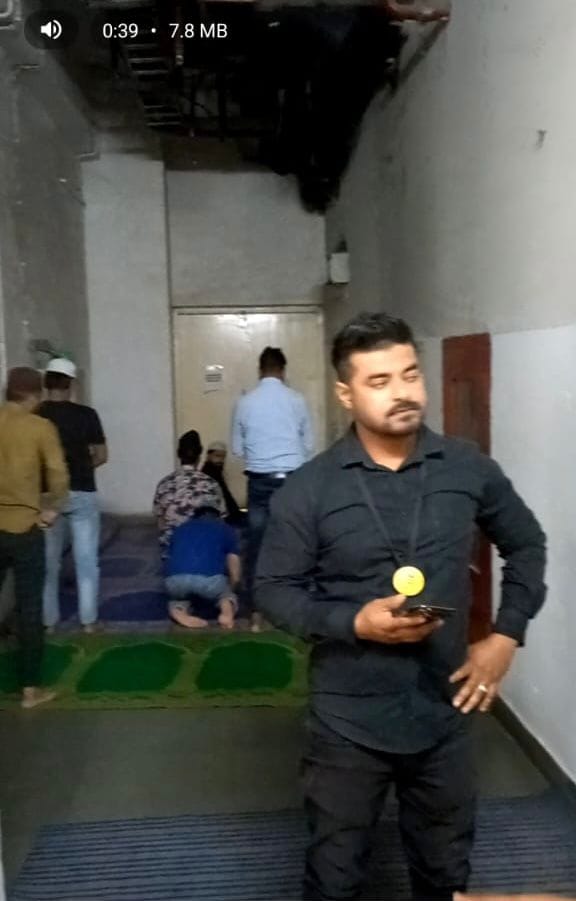 Mp News: Controversy over Namaz in Bhopal DB Mall, Bajrang Dal workers created a ruckus