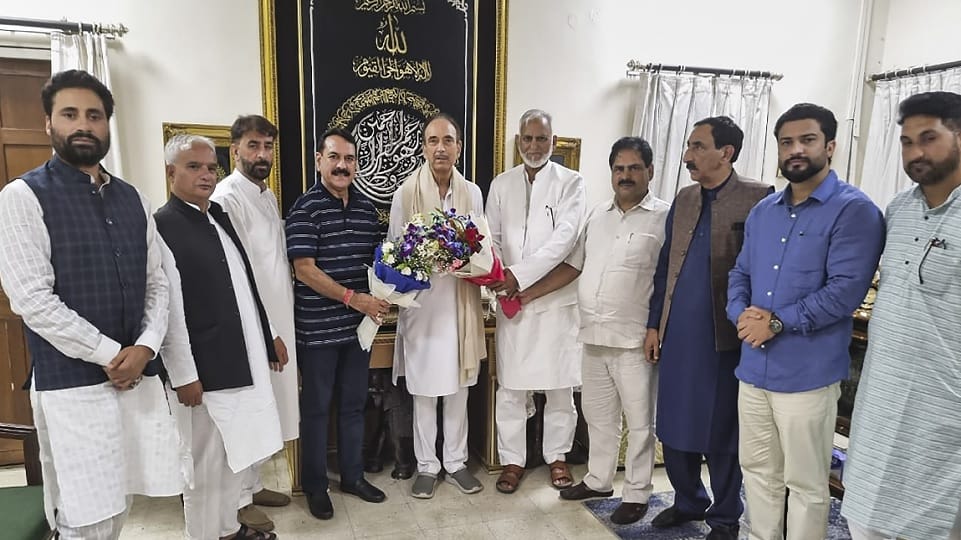Ghulam Nabi Azad will show strength country with show strength Jammu
