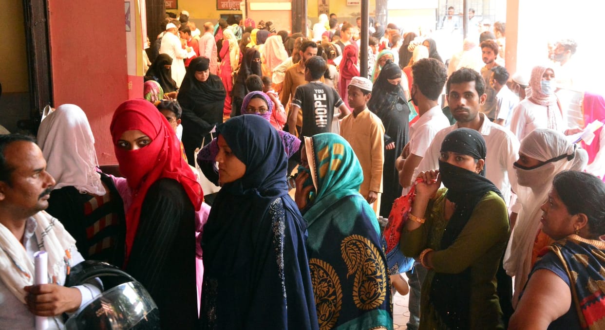 Weather hit, 16 thousand sick reached district hospital in five days