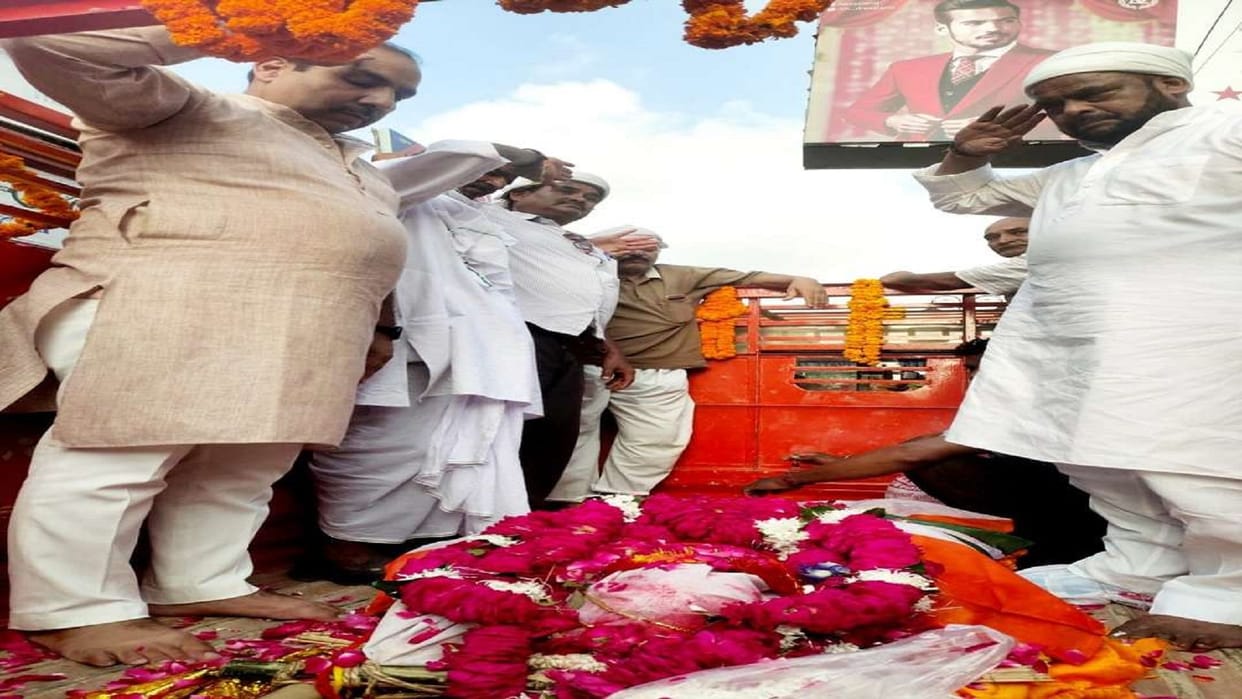 Congress leader Gulab Rai dies Kamalapati Tripathi Foundation expressed paid tribute