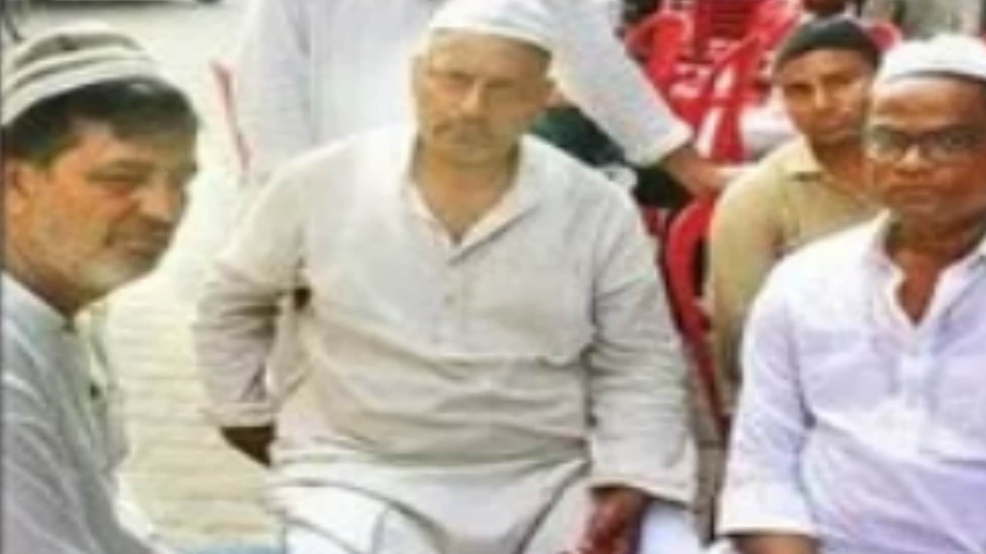 moradabad fire Ayaz said that the mother, wife and both children died in 25 minutes.