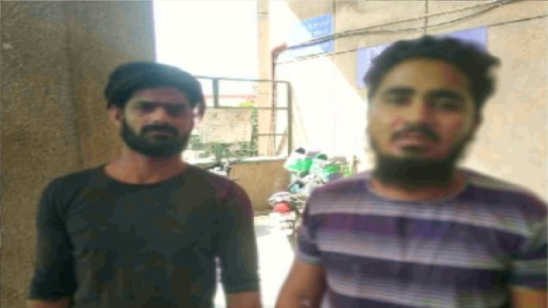 पुलिस की गिरफ्त में आरोपी