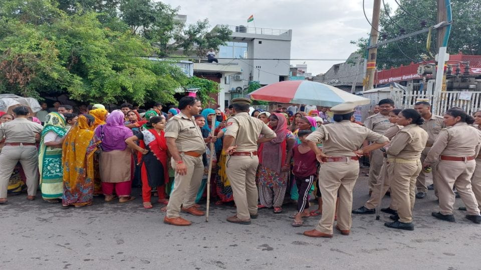 shocking facts revealed in investigation of tent owner murder case in Agra