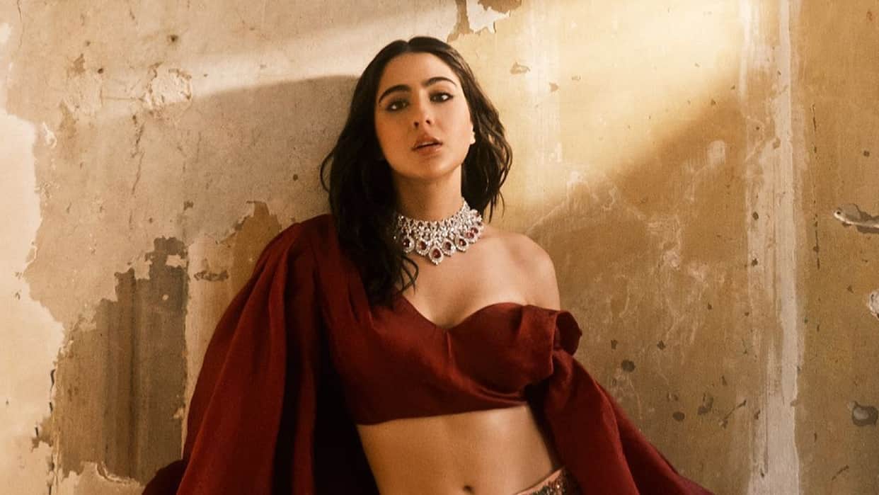 Fashion Tips Take Inspiration From Sara Ali Khan Stylish Blouse Designs With Lehenga See Photos