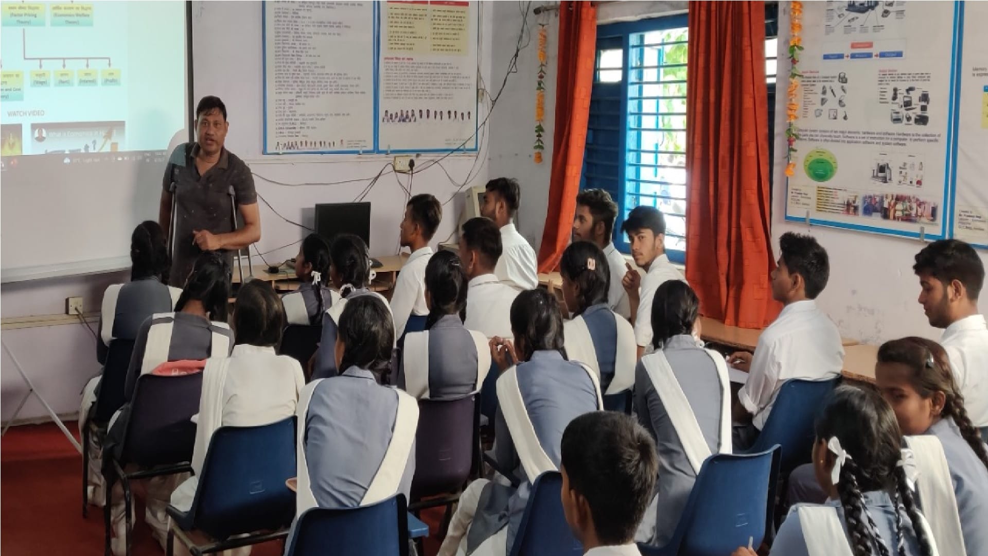 Teacher Pradeep Negi Handicapped selected for National Teacher Award