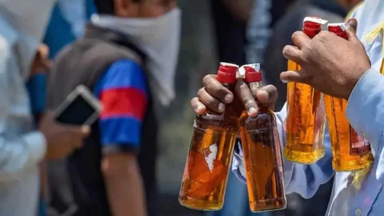 How did the liquor scam happen in Delhi, how the huge profits were delivered to the traders? learn everything
