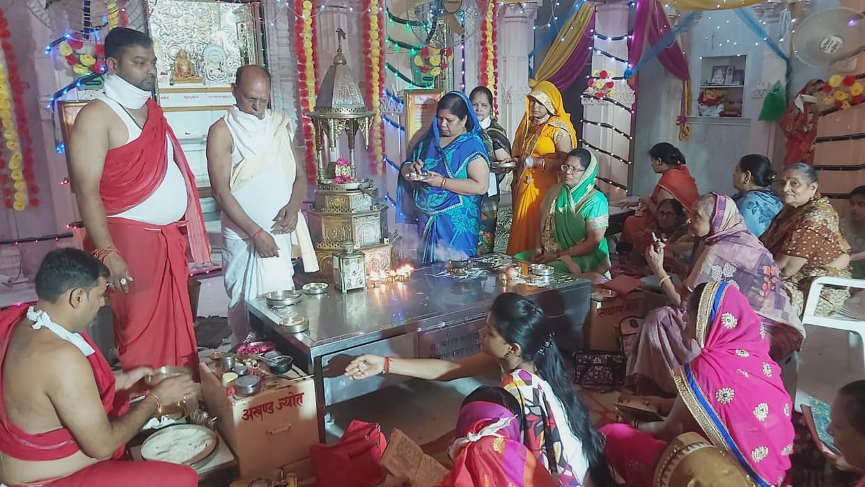 Third day of Payushan festival celebrated as Samayik day