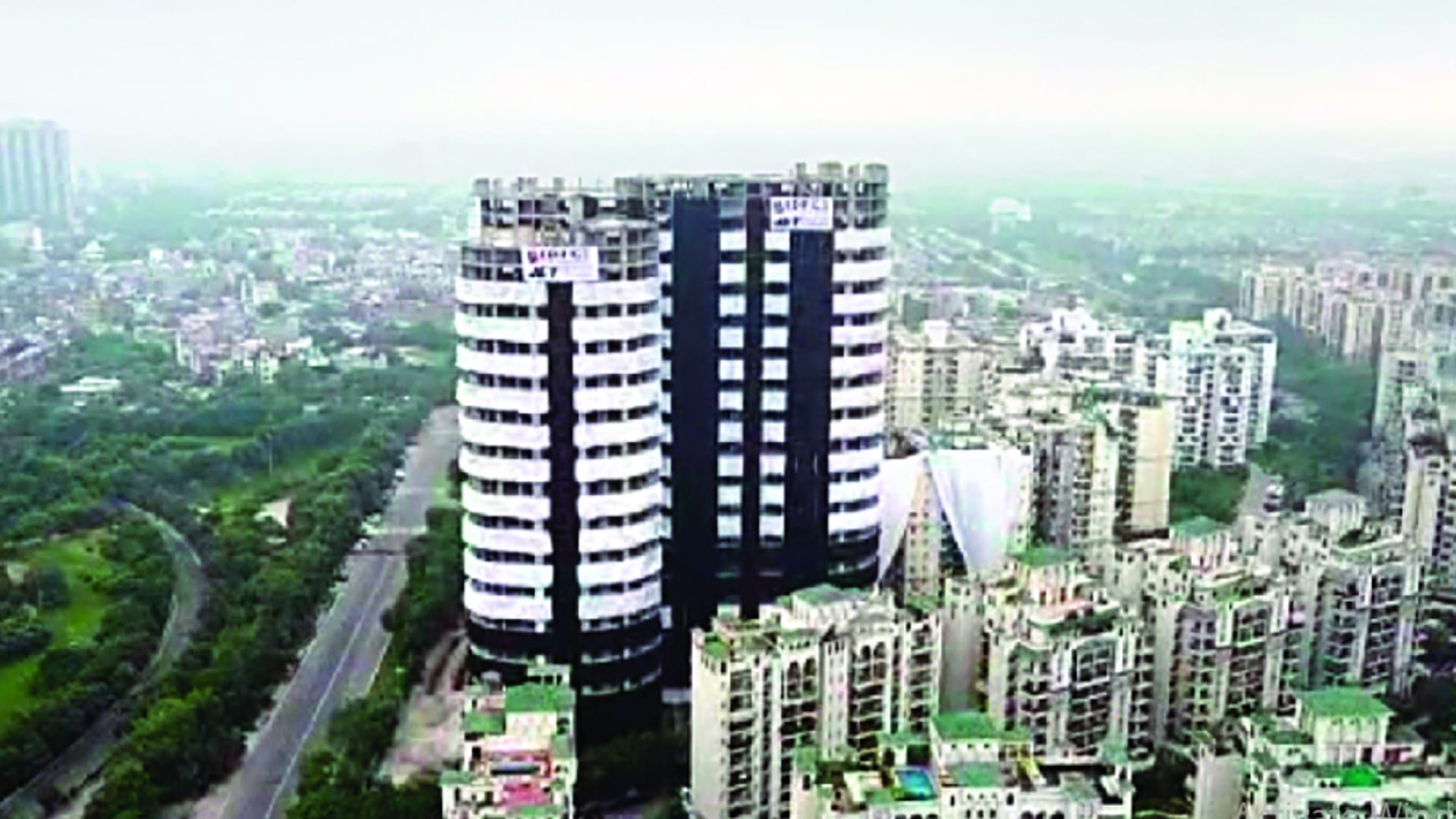 Twin Tower Blast Twin towers will pile up in rubble in 12 seconds with explosion at 2.30 pm