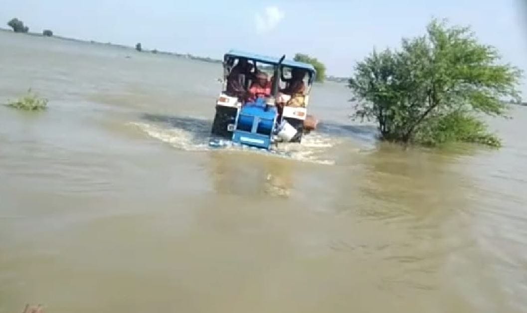 Ganga in Purvanchal many villages affected by floods from varanasi to Ballia