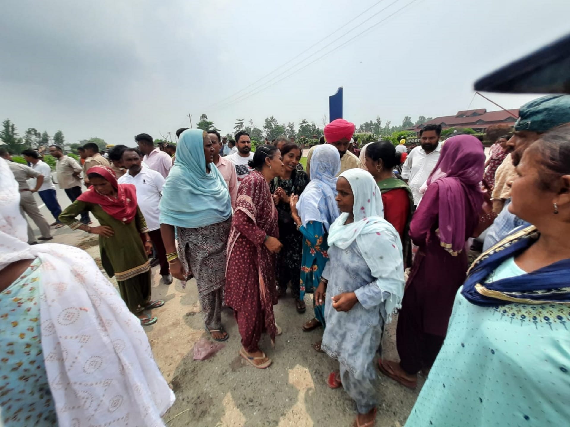 Accident Trolley full of devotees overturned 8 killed 37 people injured US Nagar