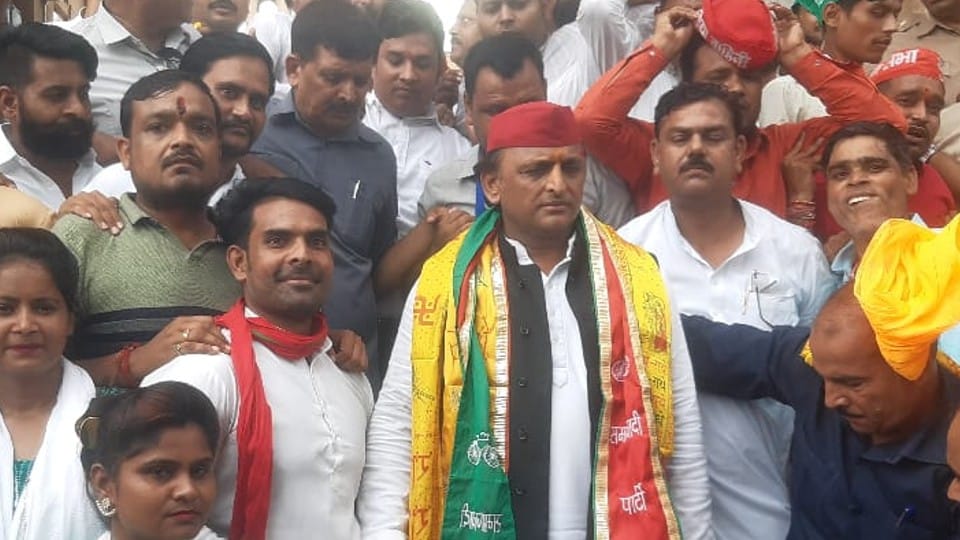 Akhilesh Yadav on Mission 2024 Will camp in every district New message given to public meetings