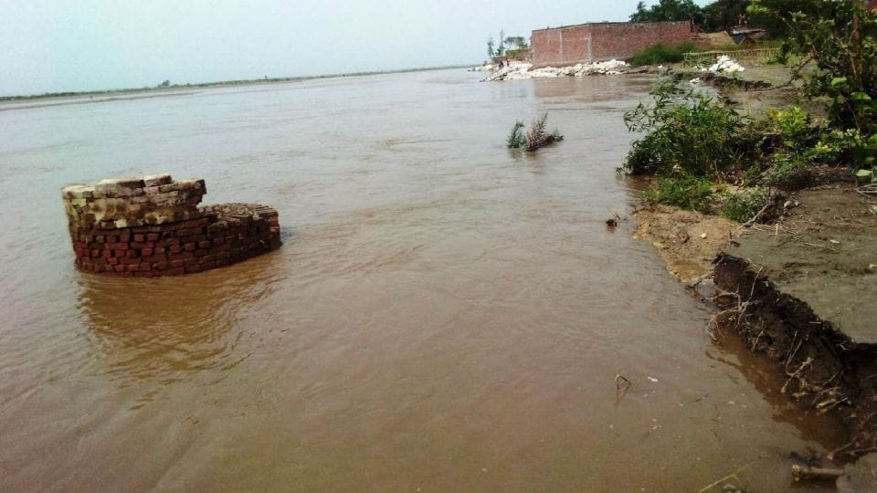 Erosion continues from Ganga in Barauna village of Kasganj