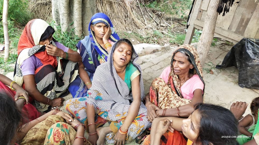 Hardoi, Somebody lost father and some lost brother